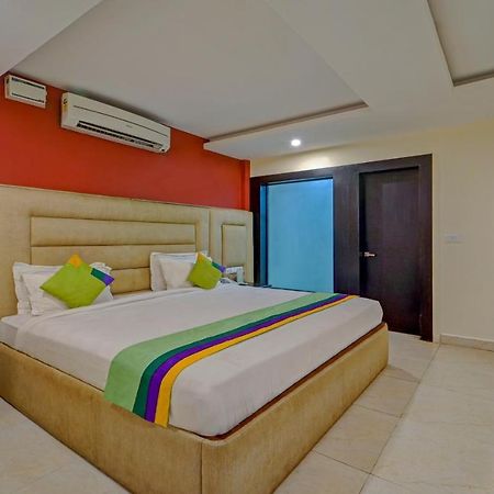 Hotel Treebo Elan Chennai Esterno foto