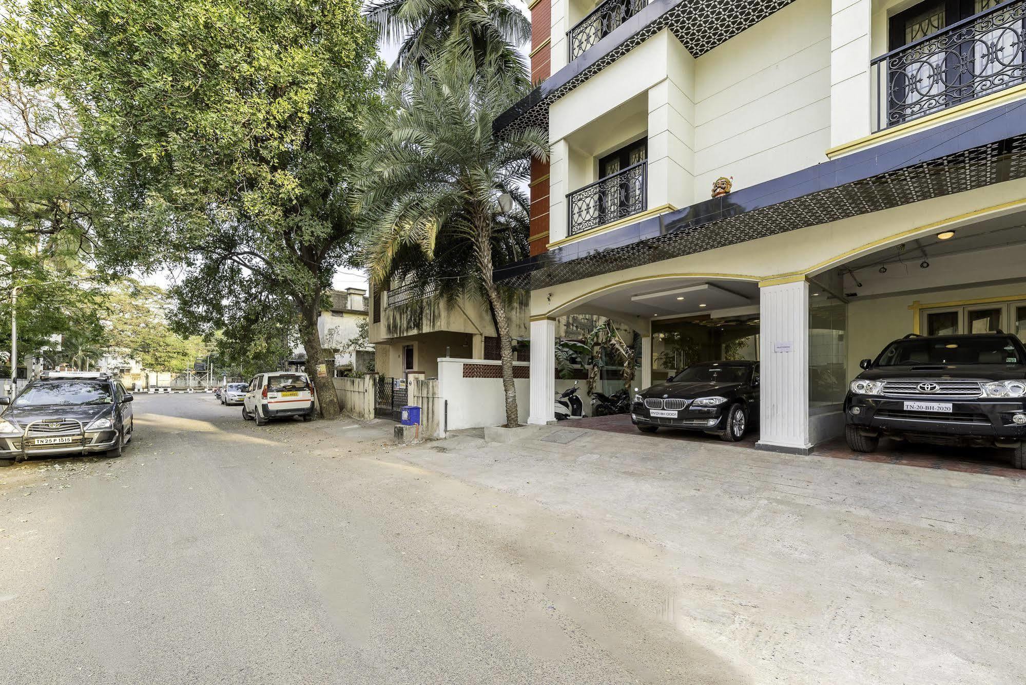 Hotel Treebo Elan Chennai Esterno foto