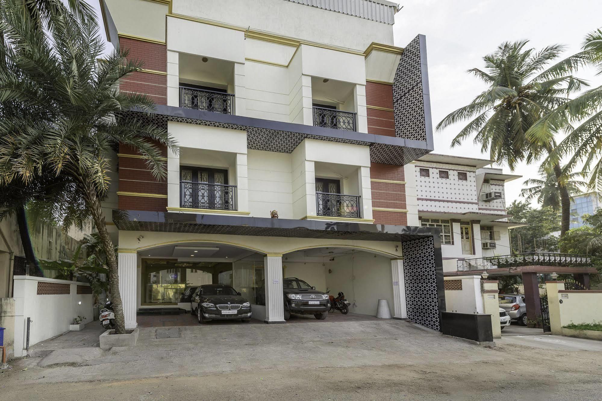Hotel Treebo Elan Chennai Esterno foto